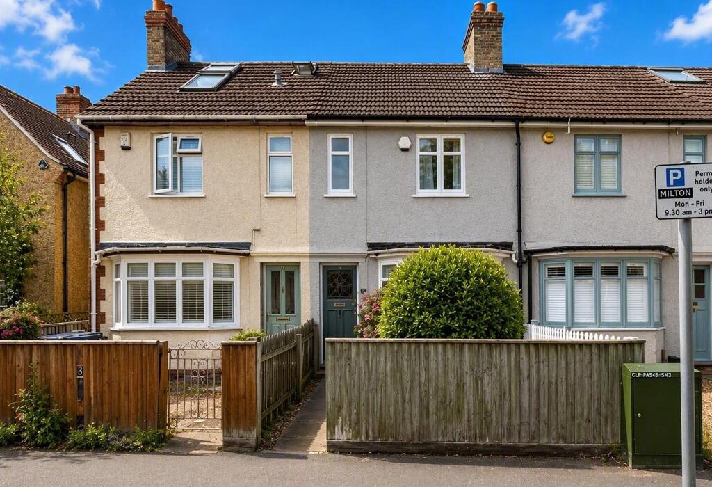 Main image of property: 35 Arbury Road, Cambridge, Cambridgeshire, CB4 2JB