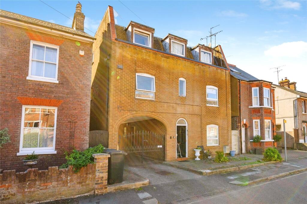 Main image of property: Princes Street, Dunstable, Bedfordshire, LU6