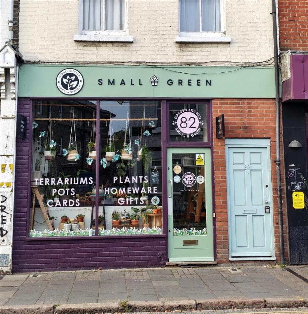 Main image of property: 82 Mill Road, Cambridge, CB1 2AS