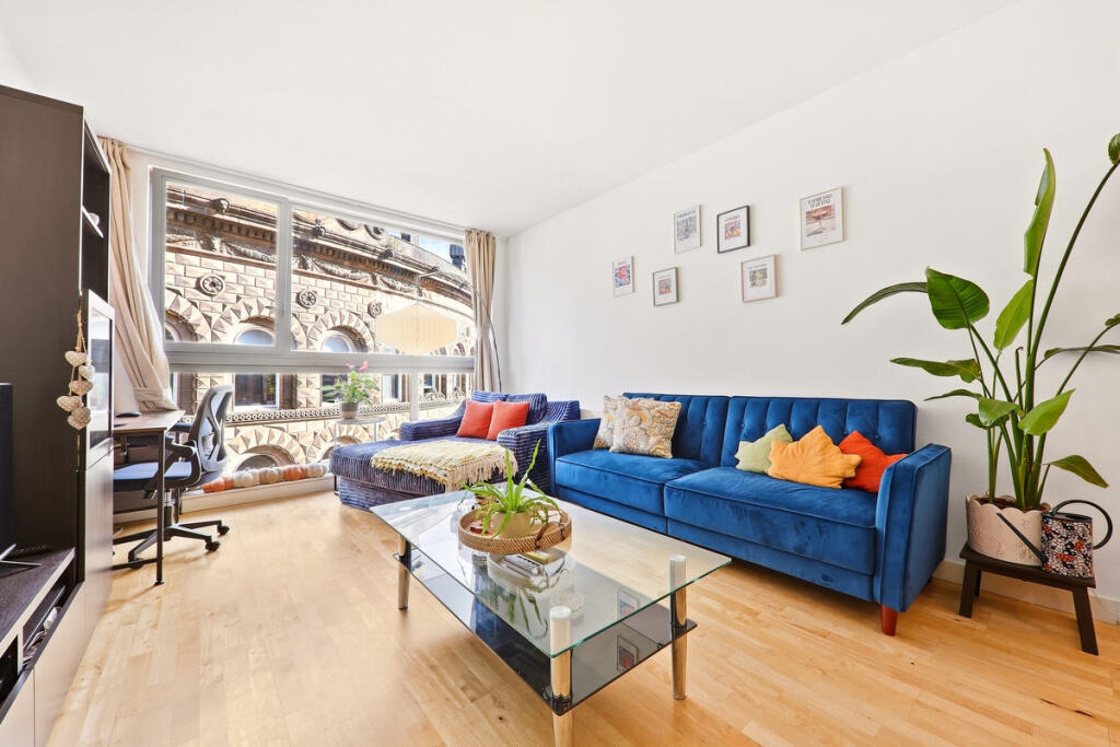 Main image of property: Crown Street, Leeds, LS2