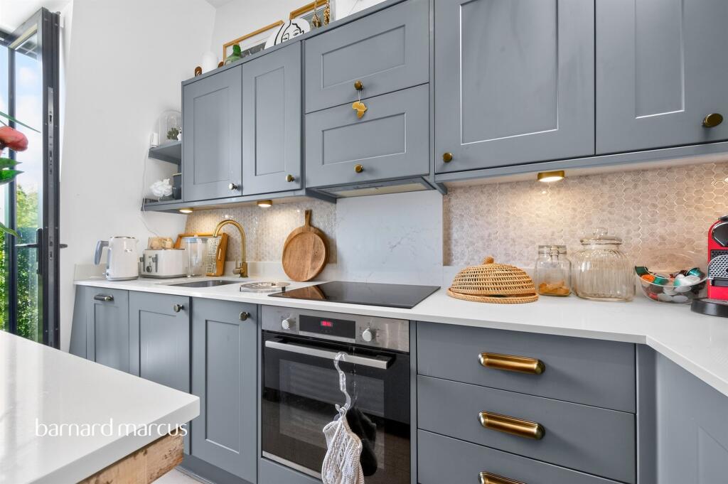 Main image of property: West Hill, London