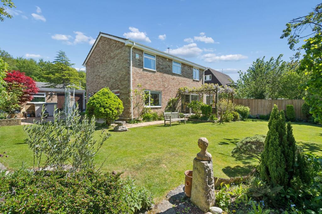 Main image of property: Mynchen Road, Beaconsfield, HP9