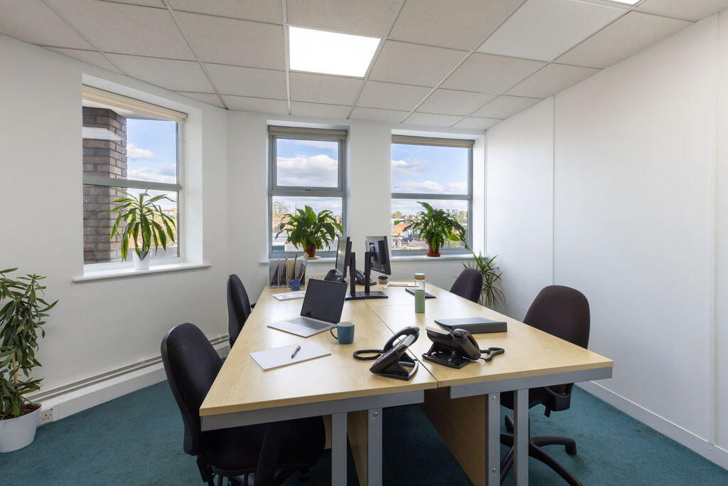 4 Person Office To Rent In Hitchin Hertfordshire
