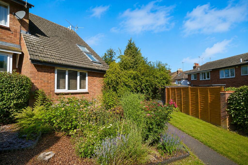 Main image of property: Old School Walk, Slip End, LU1