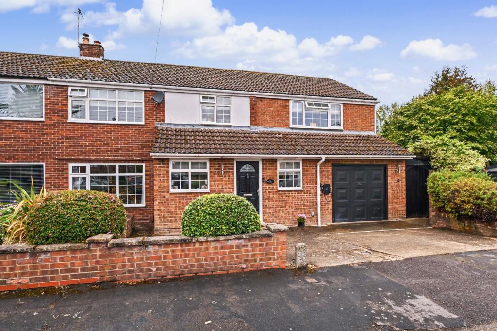 Main image of property: SCHEDULED VIEWING DAY - SATURDAY 10th OCTOBER - Substantial five-bedroom family home
