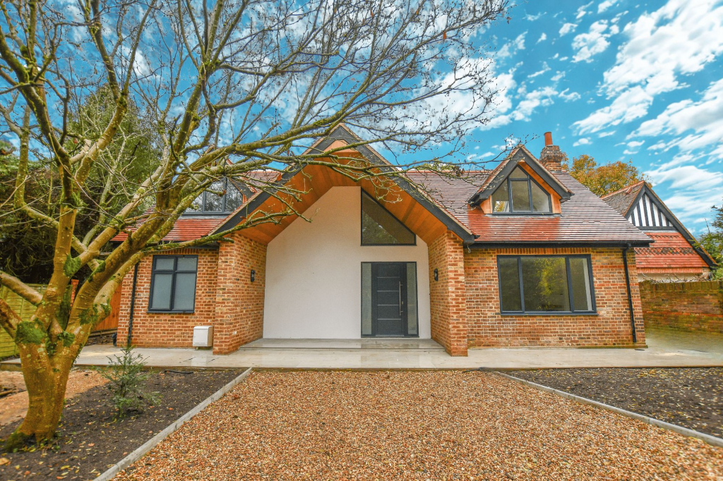Main image of property: Barncroft Road, Berkhamsted, HP4