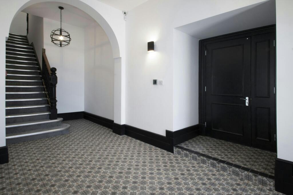 Hallway.jpg