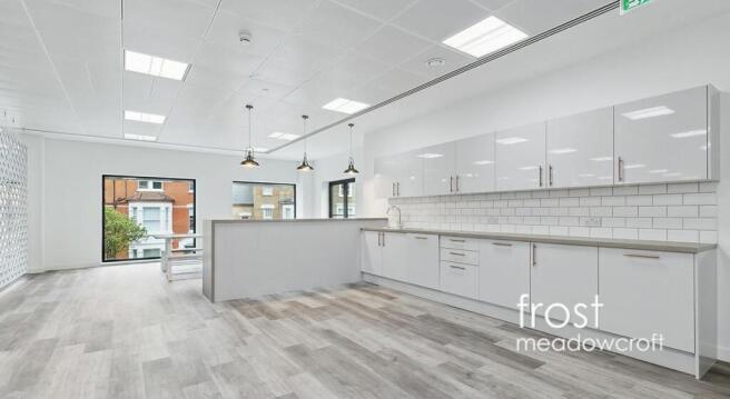 Kings House  Hammersmith Rd W6 office to let 19.jpg