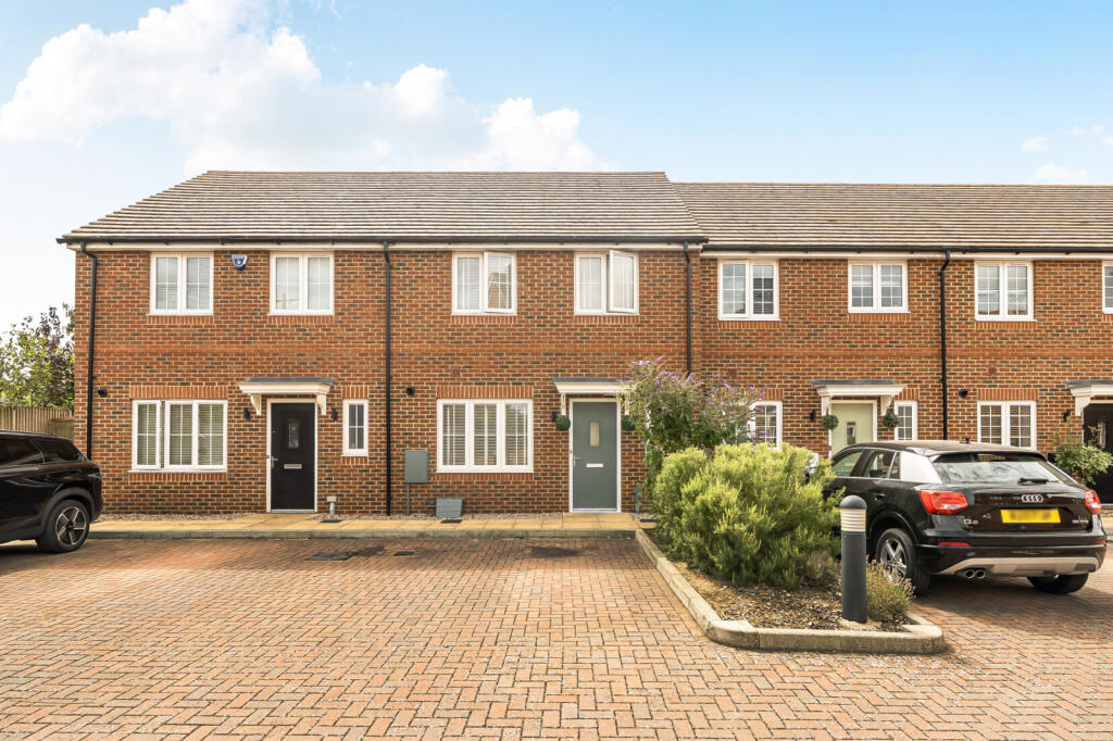 Main image of property: Bonners Mead, Benson, Wallingford