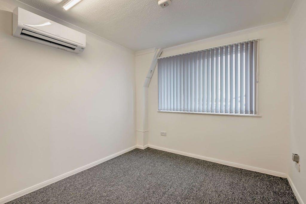 bowthorpe-park-industrial-estate_unit-unit-11-franc (10).jpg