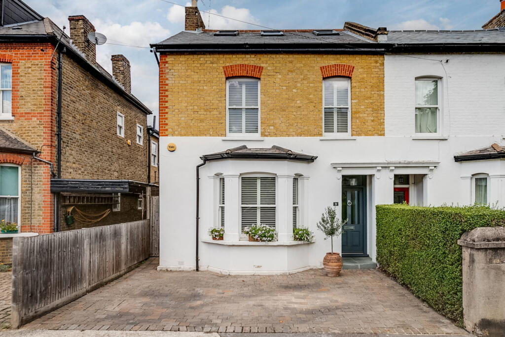 Main image of property: Chestnut Grove, New Malden, KT3 3JJ