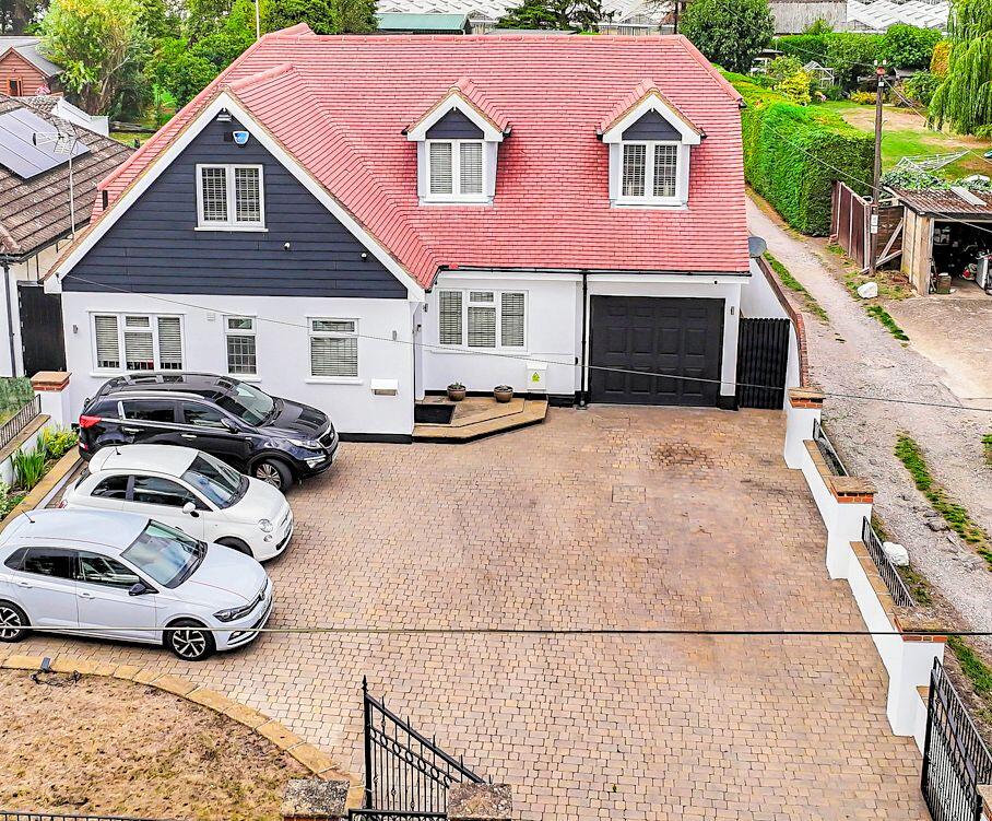 Main image of property: Robarta Lodge, Hamlet Hill, Harlow