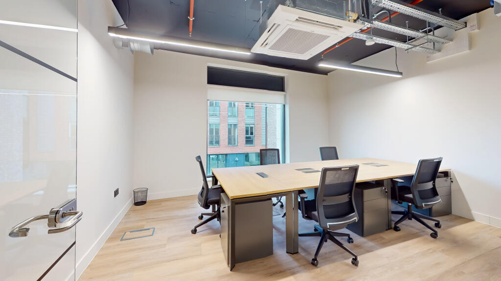 5 Person Office