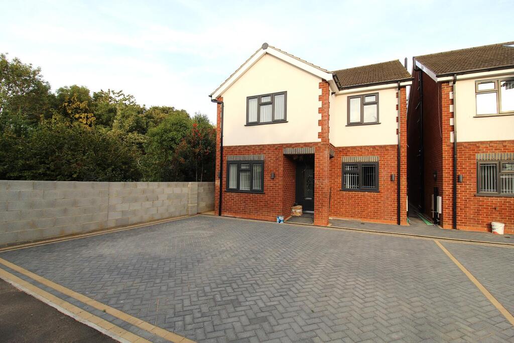 Main image of property: Arundel Road, Luton