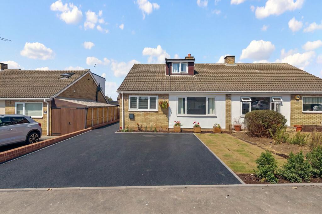 Main image of property: Waterloo Crescent, Bidford-on-Avon, B50