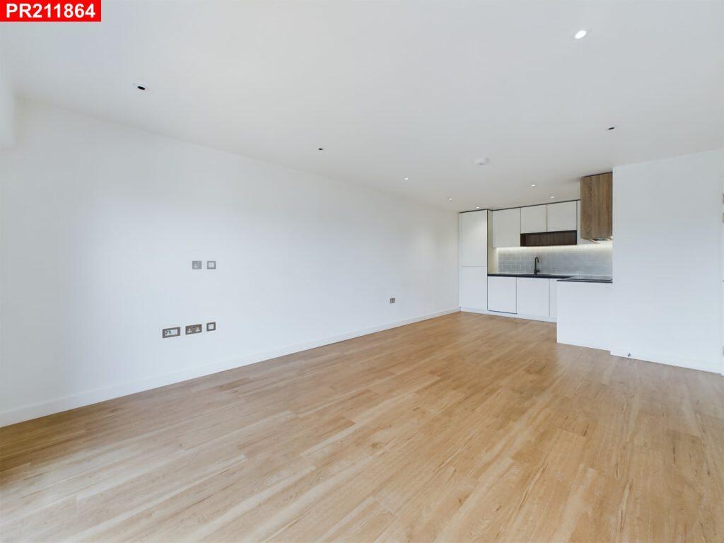 Main image of property: Colindale – 2 Bedrooms Flat
