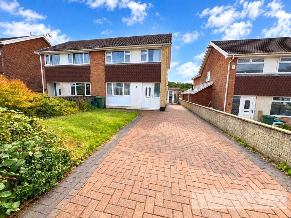 Main image of property: Parklands Crescent, Tonyrefail, Rhondda Cynon Taff, CF39