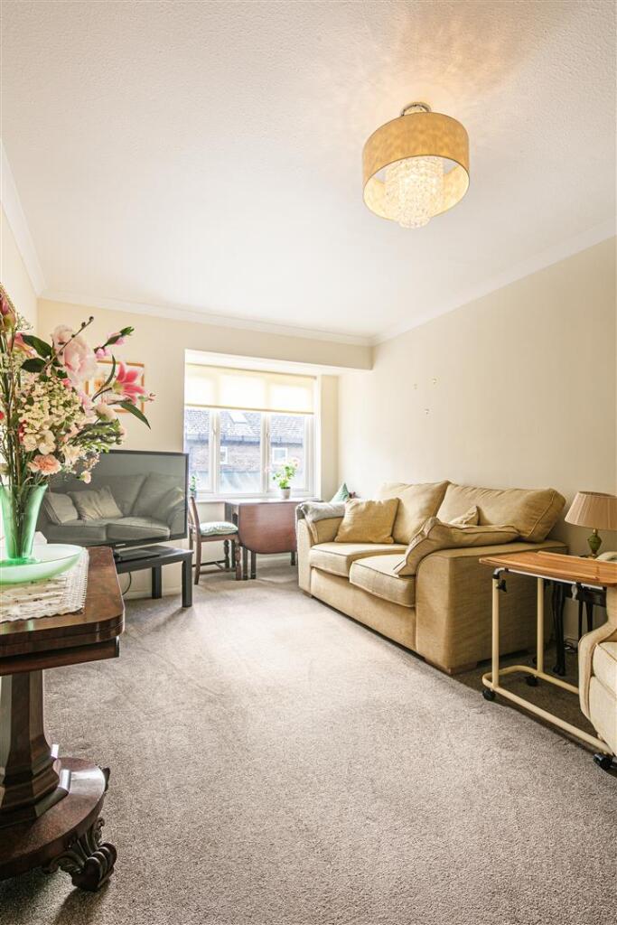 Main image of property: 2 Melbourne Avenue, Broomhill,S10