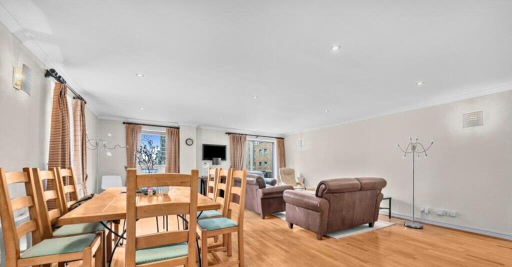Main image of property: Meridian Place, London, E14