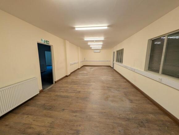 Denham Court Brunel Drive Newark 2.jpg