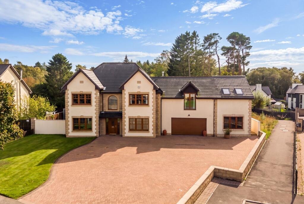 Main image of property: 8 Granary Wynd, Monikie, DD5 3WP