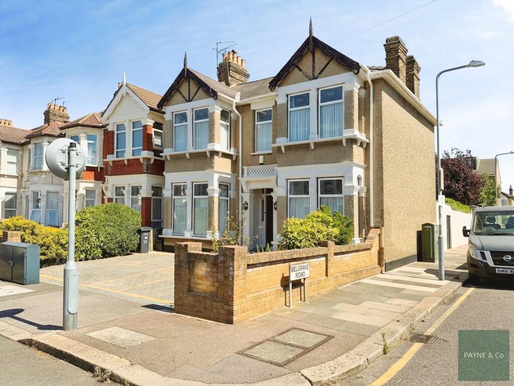 Main image of property: De Vere Gardens, Ilford, IG1