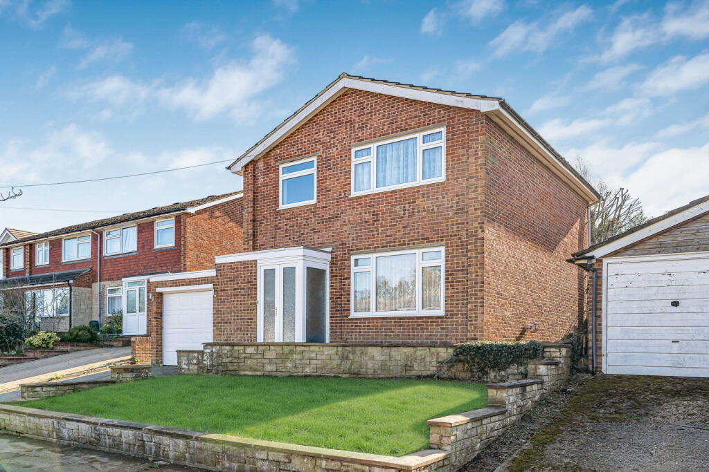 Main image of property: Lawford Close, Chorleywood, WD3 5JX