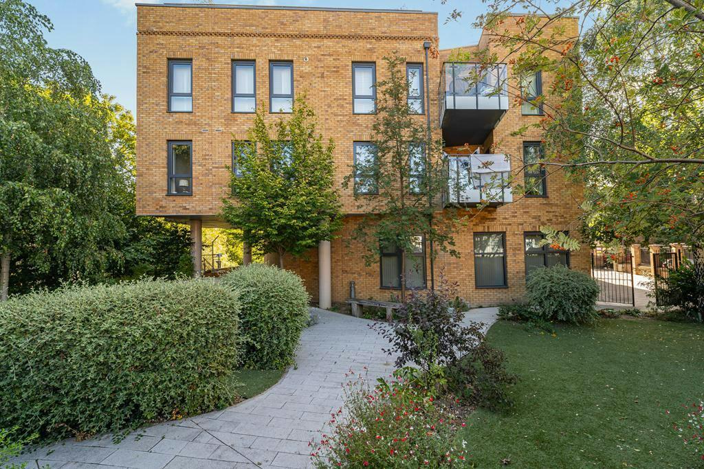 Main image of property: Railshead Road, St Margarets,, Isleworth, TW7 7EP
