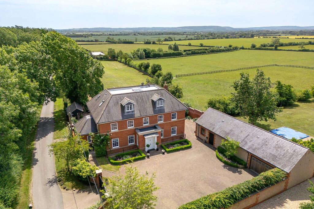 Main image of property: Lodge Road, Crafton, Buckinghamshire, LU7