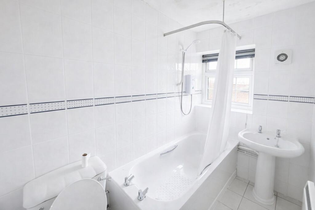 Main image of property: Tarquin Close, CV3