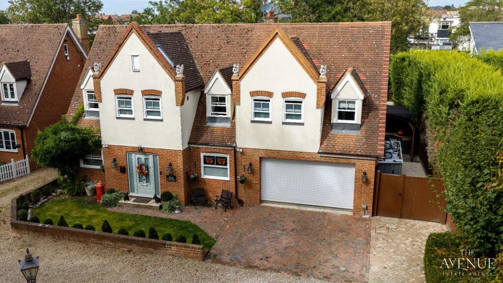 Main image of property: Chestnut Walk, Corringham