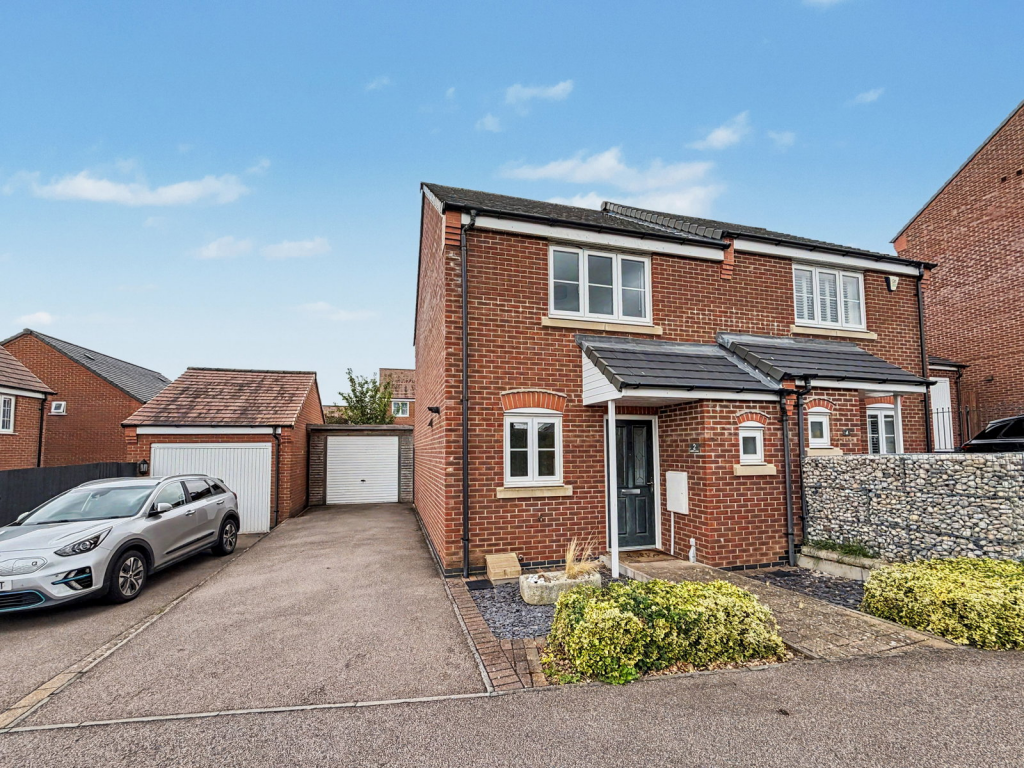 Main image of property: Tuffley Close, Birstall, LE4 3NX