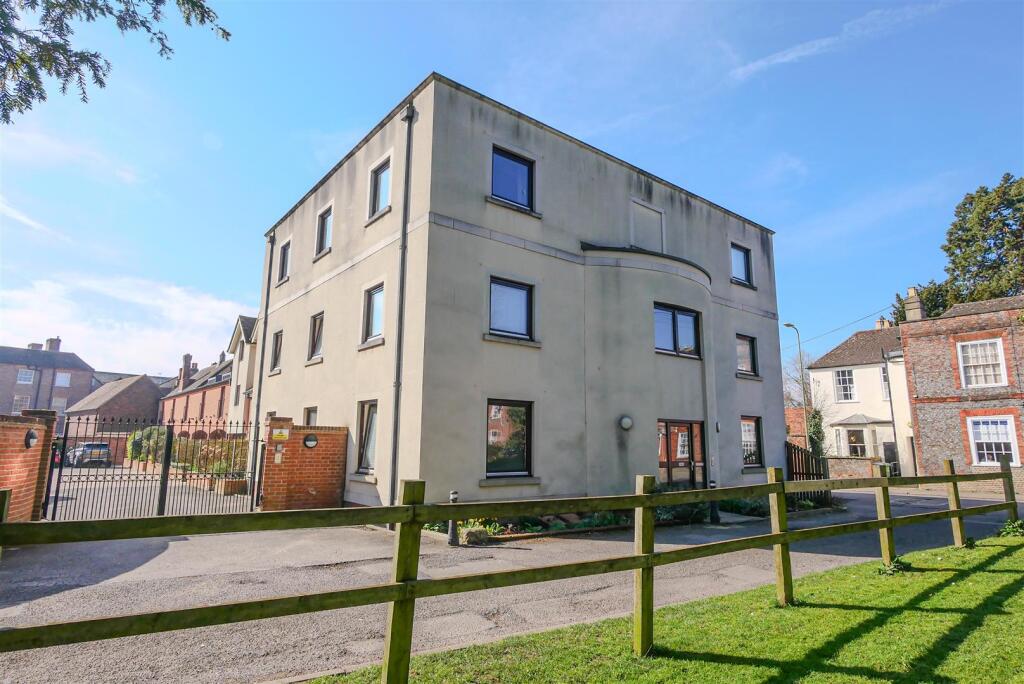 Main image of property: Bear Lane, Wallingford