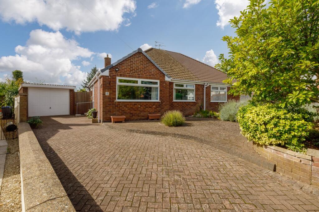 Main image of property: Hillcrest, Cubbington, Leamington Spa, CV32