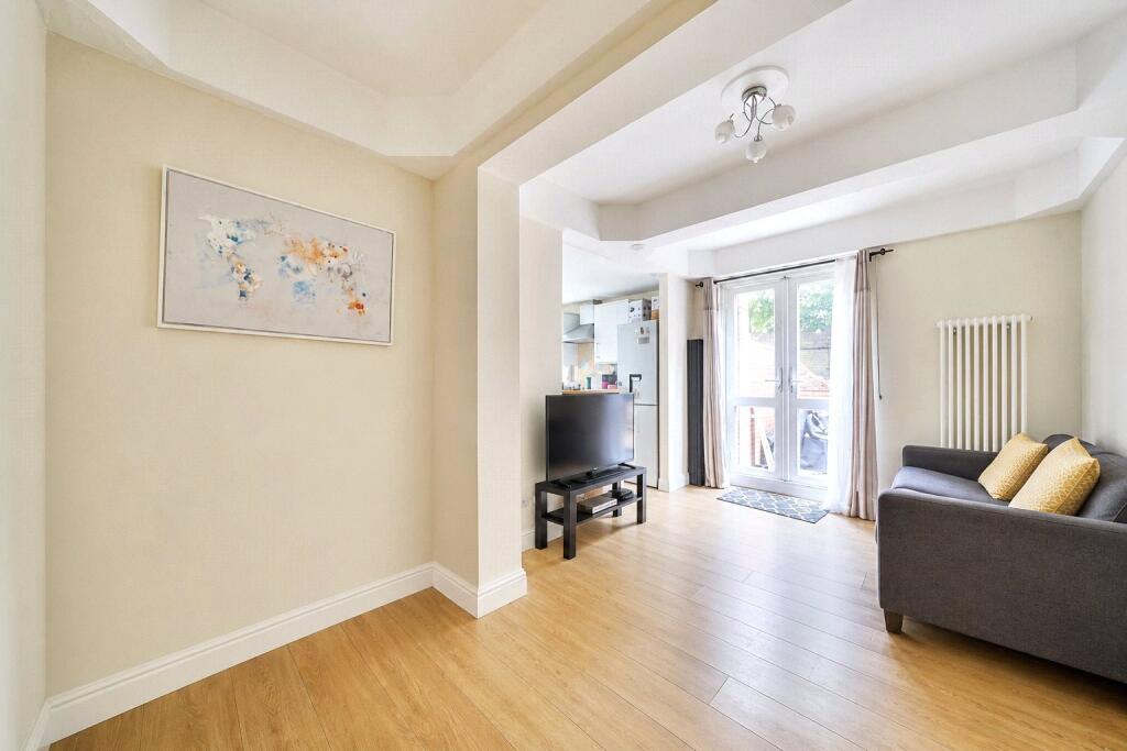 Main image of property: Windsor Court, 20 Frogmore, Wandsworth, SW18