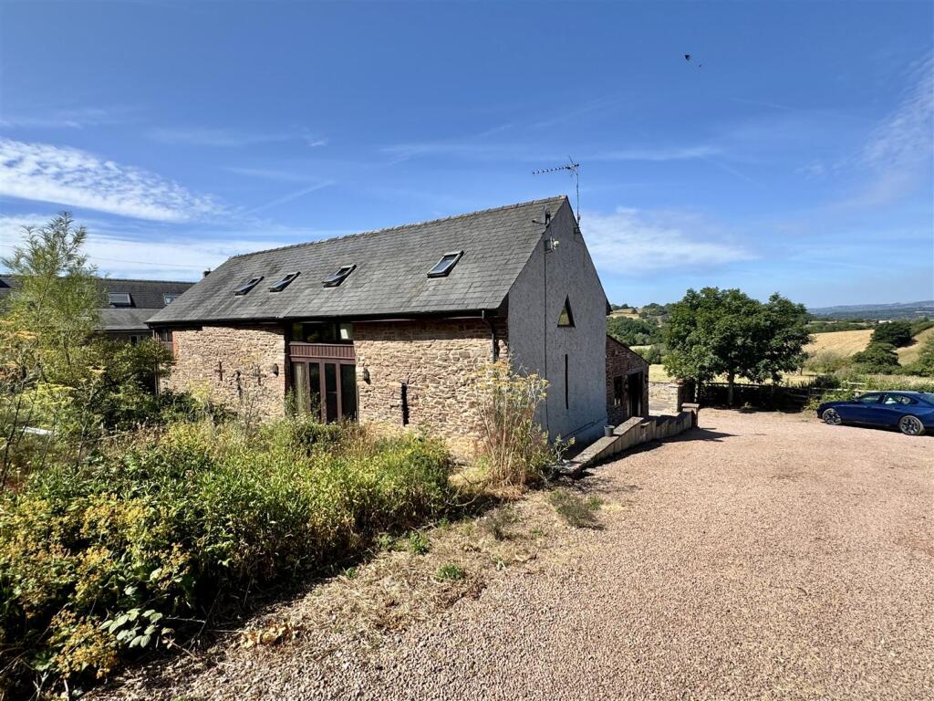 Main image of property: Pentre Barn, Llansoy, Usk