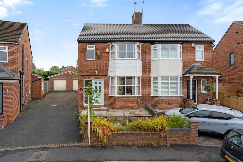 Main image of property: Braeside Crescent, Billinge, Wigan