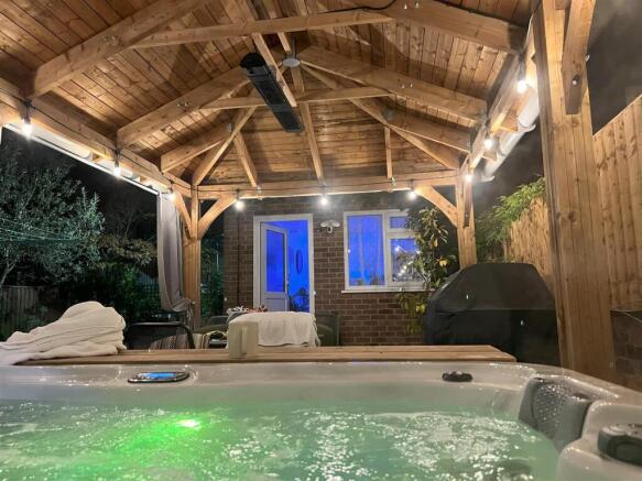 new hot tub image1 .jpg