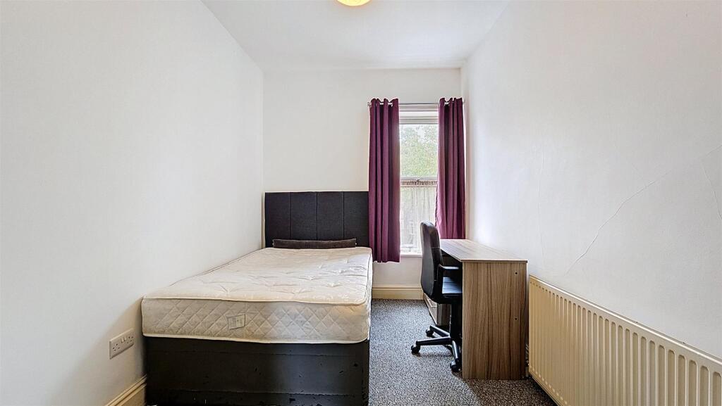 Main image of property: Abbeydale Road, Sheffield, S7 1FJ