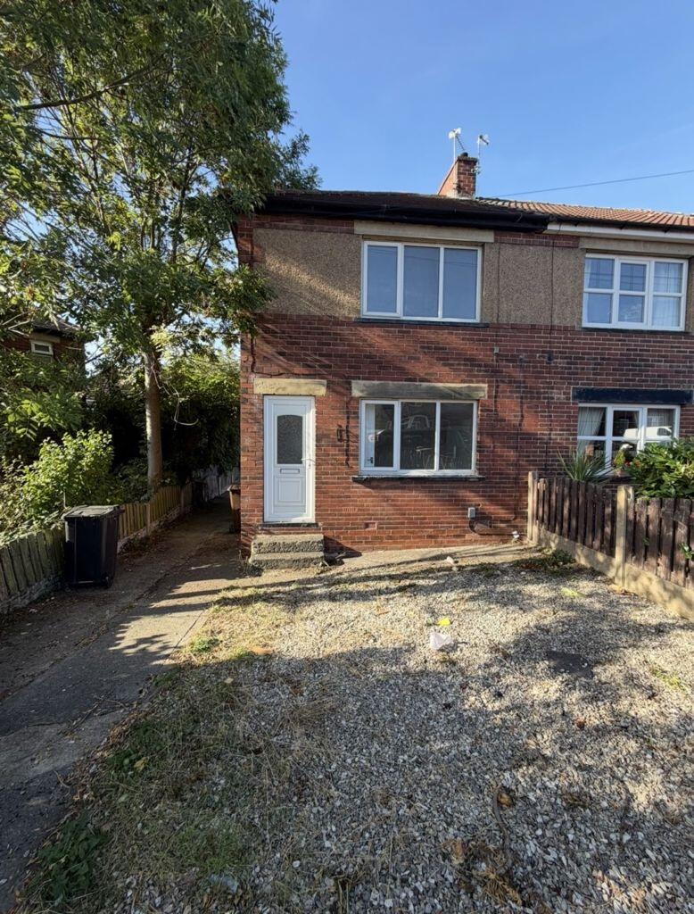 Main image of property: 26 PARK AVENUE, BARNSLEY, S71 3TT.