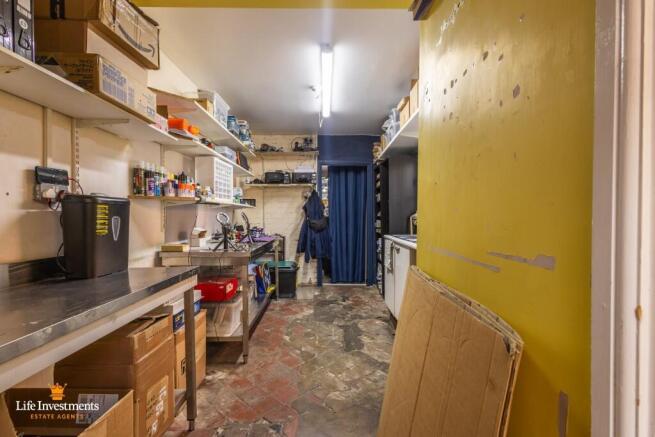 Shop Middle Room
