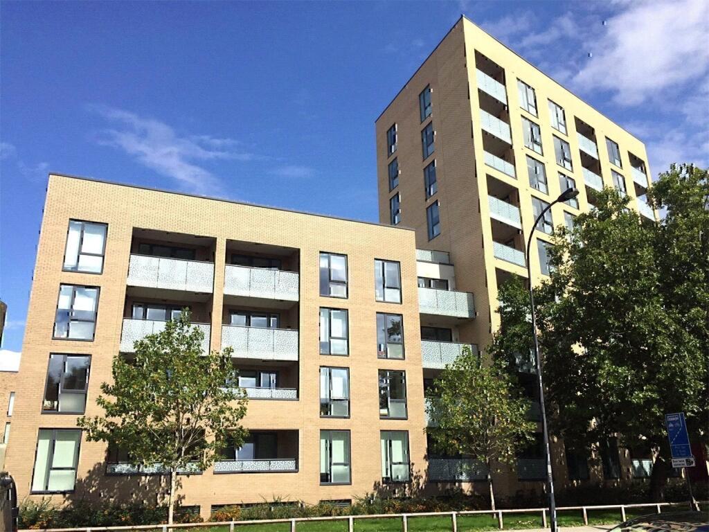 Main image of property: New Cross, Road, SE14