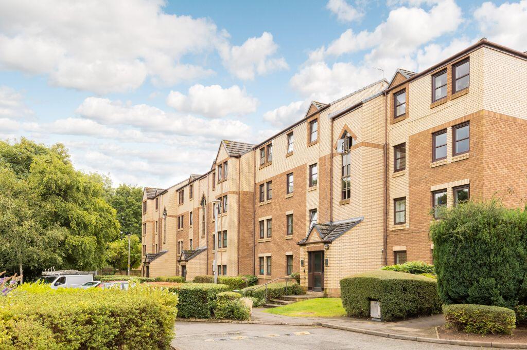 Main image of property: 52/4 Craighouse Gardens, Edinburgh, EH10 5TZ
