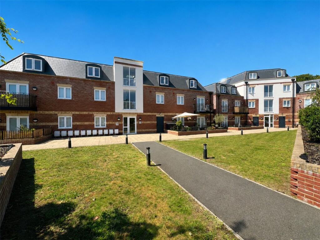Main image of property: New Lane, Havant, Hampshire, PO9