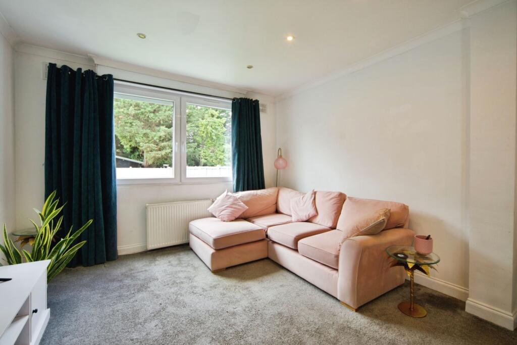 Main image of property: Hamilton Road, London, NW11