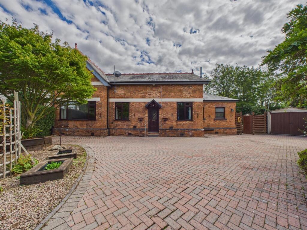 Main image of property: Redwing Close, Malvern