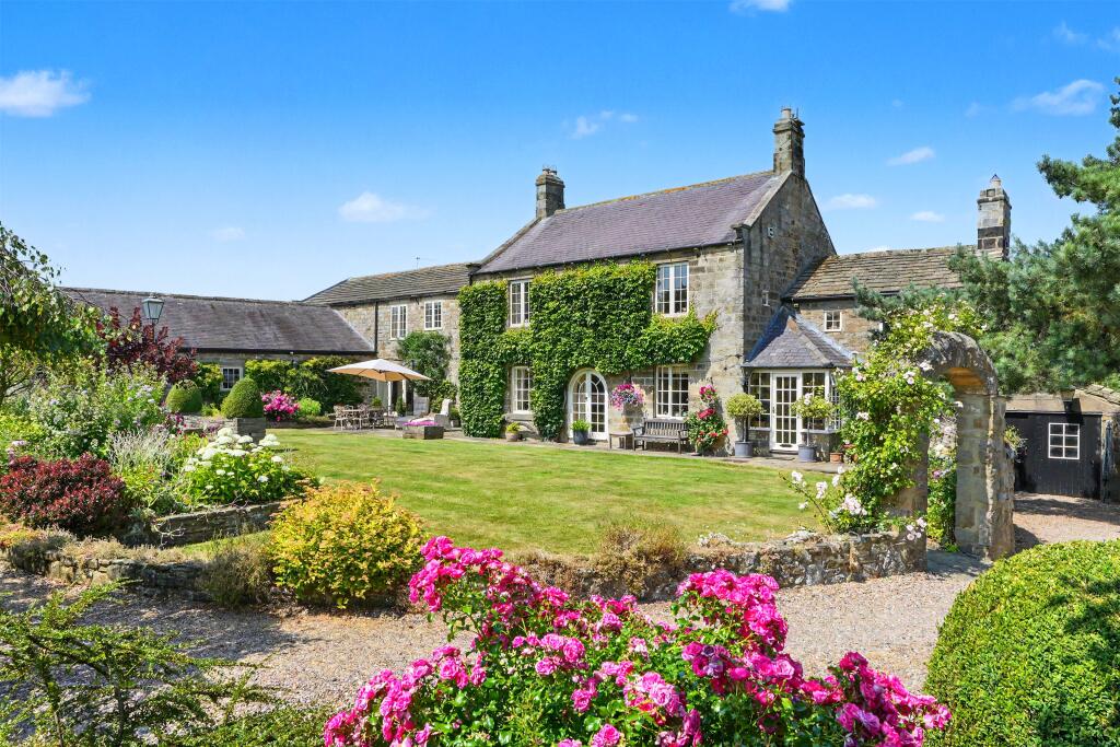 Main image of property: Crag Lane, Killinghall, Harrogate, North Yorkshire