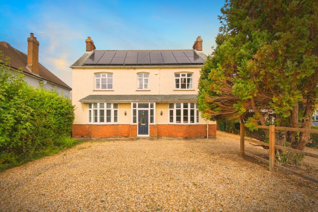 Main image of property: Station Road, Lower Stondon, Henlow, SG16 6JJ