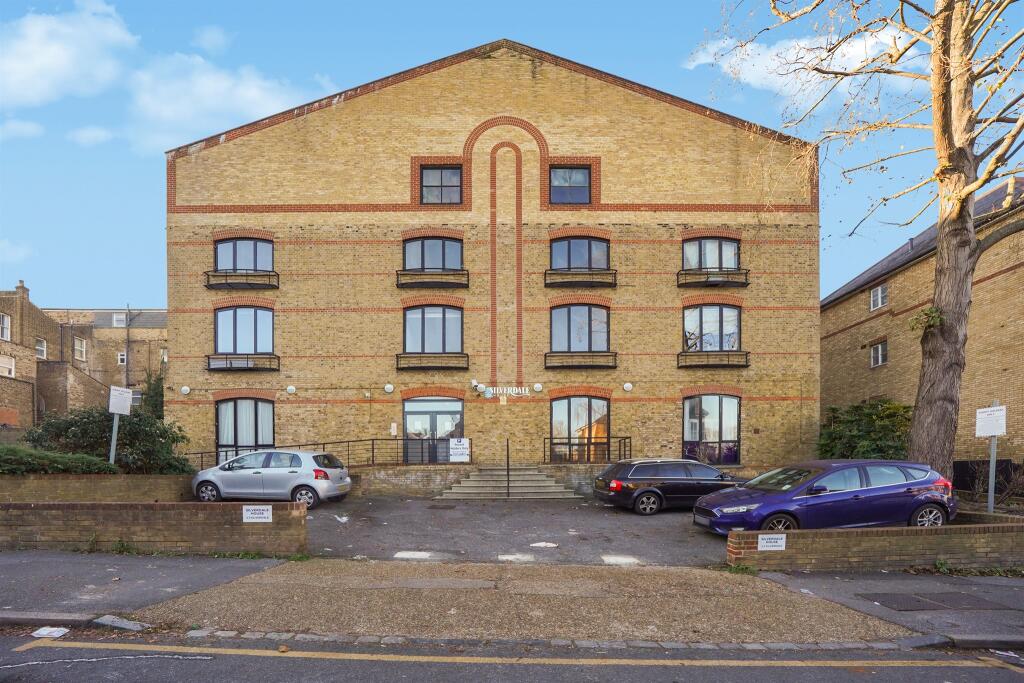 Main image of property: Silverdale, London