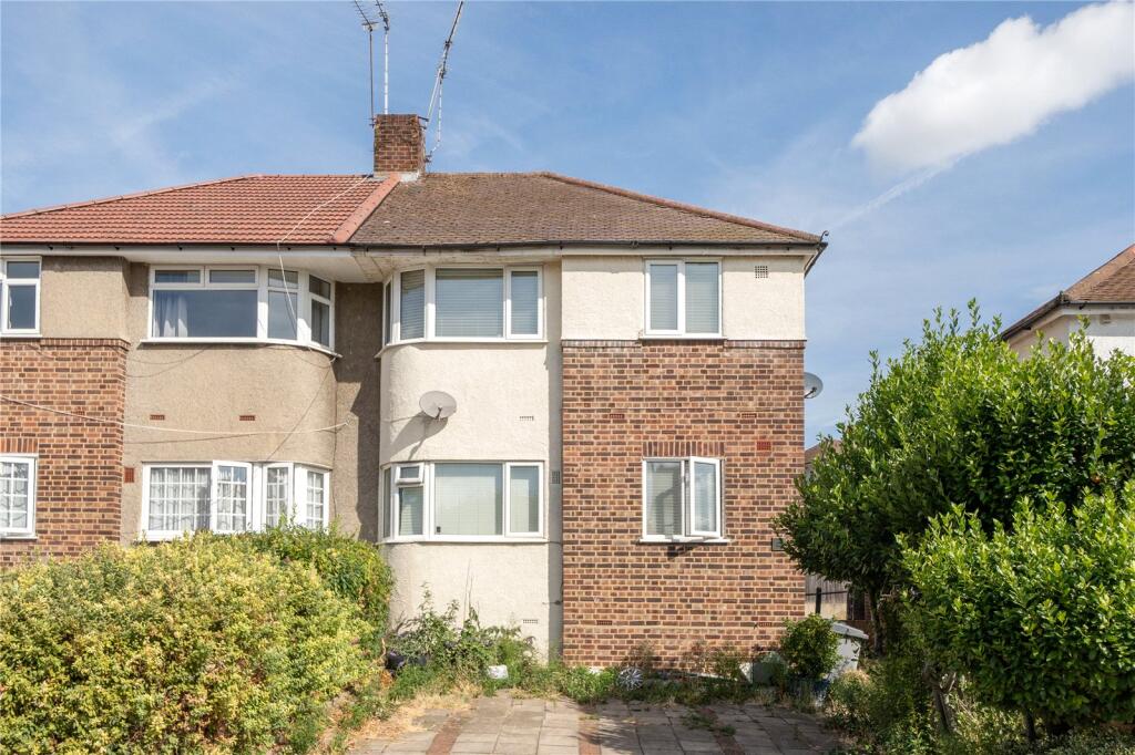 Main image of property: Avondale Avenue, Barnet, EN4